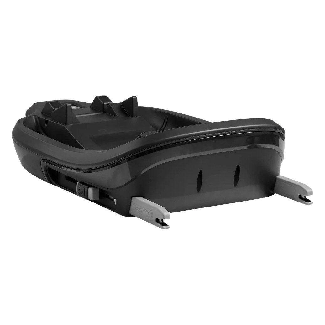 Base Axkid Gokid Base vue de trois quarts, connecteurs ISOFIX sortis