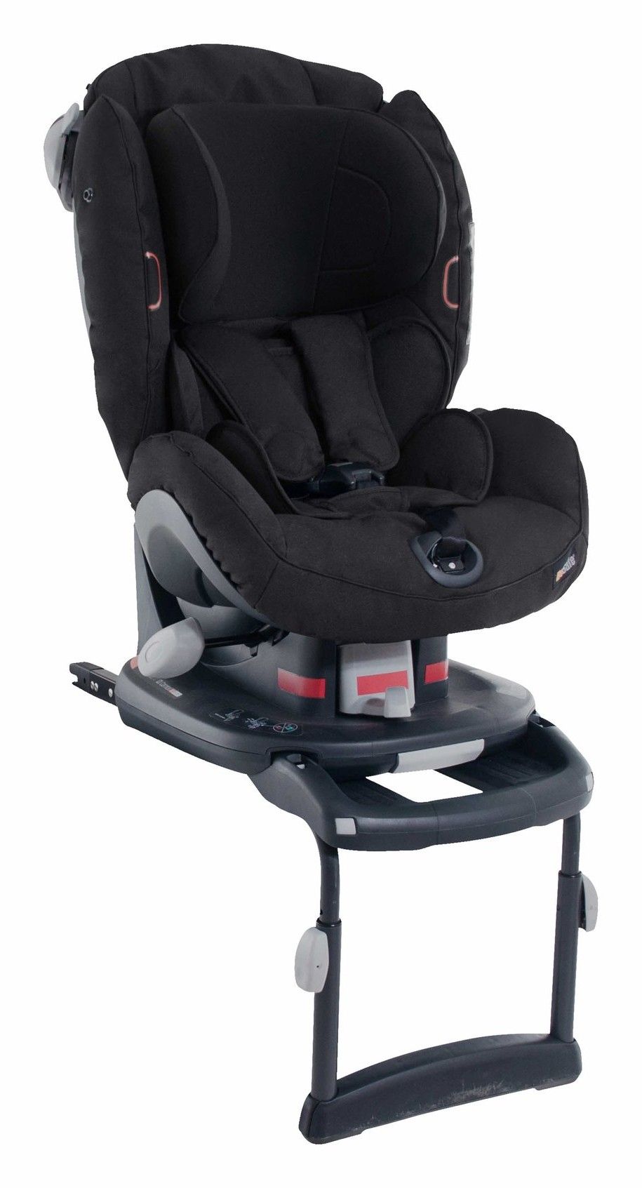 Le siège auto BeSafe iZi Comfort X3 Isofix vu de trois quarts, sur fond blanc.