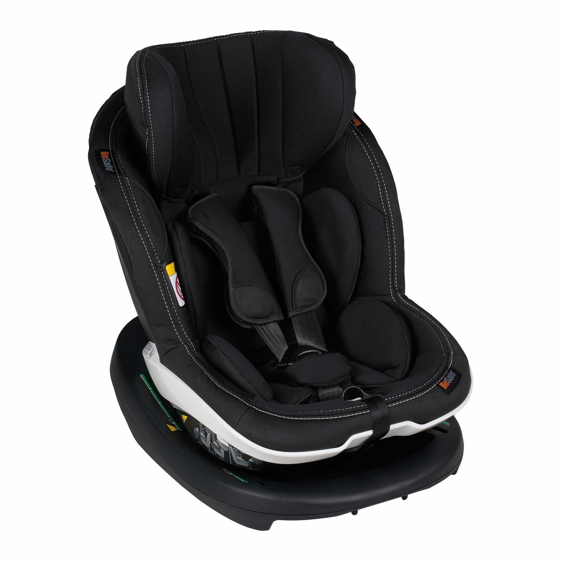 Le BeSafe iZi Modular RF X1 dans une finition intérieure noire.