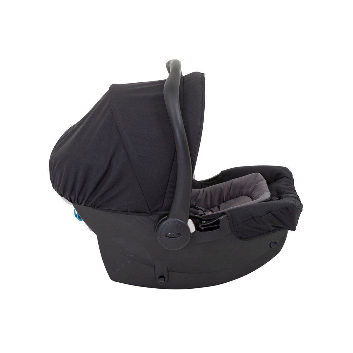 Coque SnugEssentials noire vue de profil, capote dépliée