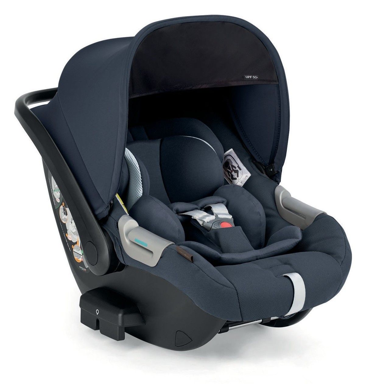 Coque Inglesina Darwin Infant bleu marine vue de trois quarts, capote relevée.