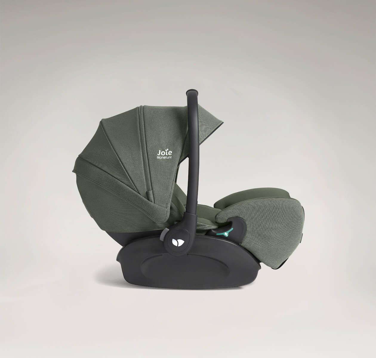 Coque Joie i-Level Pro vue de profil, capote et repose-jambes déployés