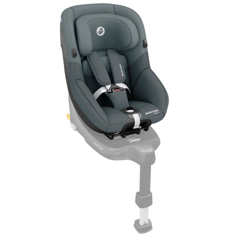 Maxi-Cosi Pearl S vu de trois quarts avec son pied de support