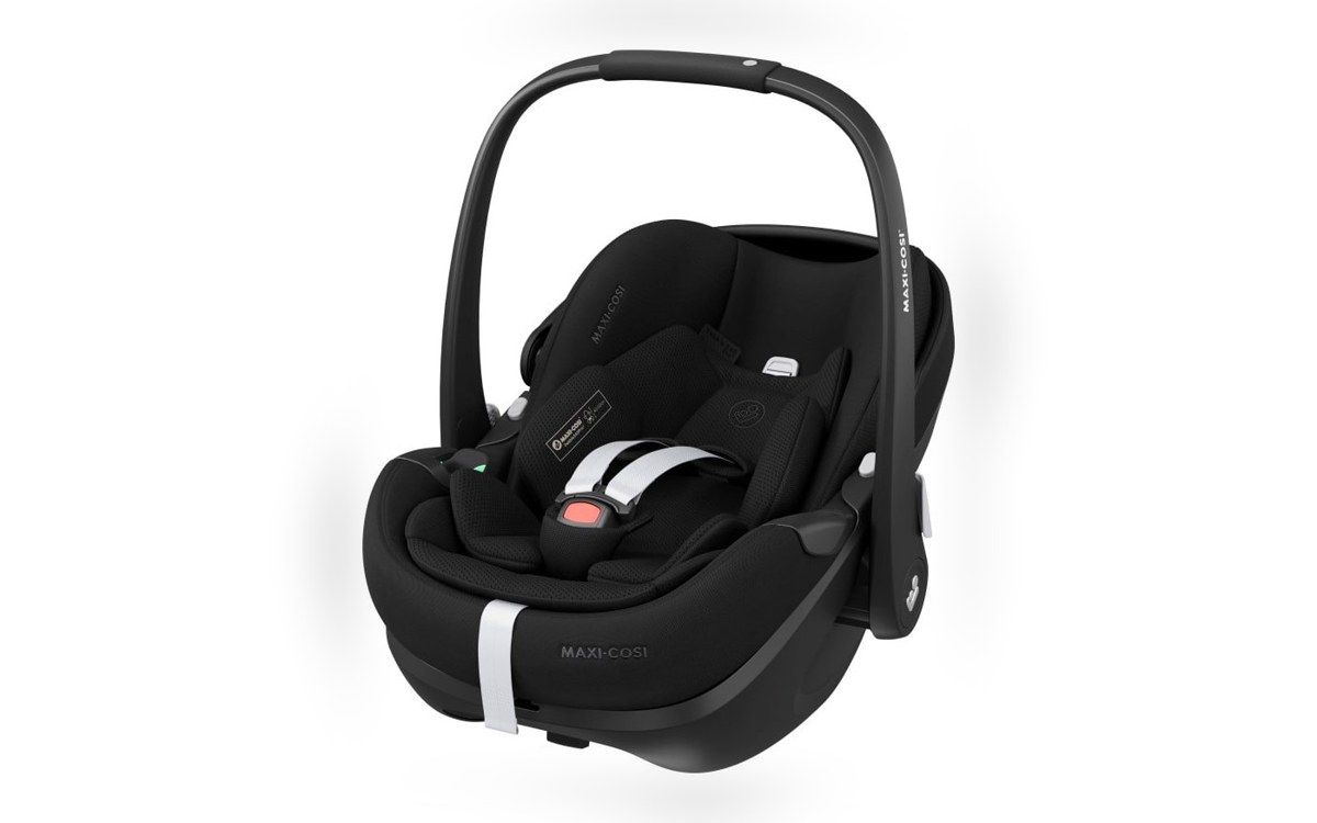 Coque bébé Maxi-Cosi Pebble 360 Pro2, coloris noir, vue de trois quarts